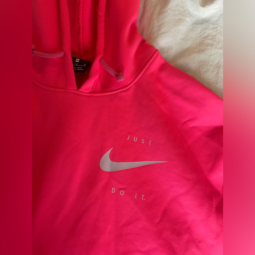 Hot pink NIKE hoodie 🩷